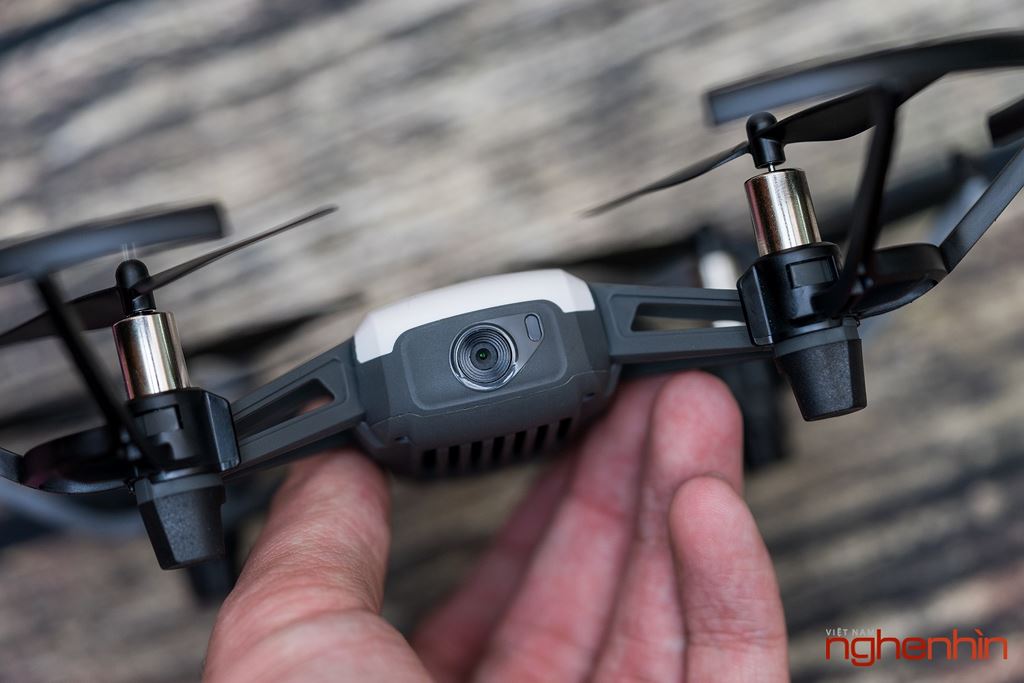 Trên tay drone DJI Tello: Nhỏ gọn, thông minh, giá chưa tới 3 triệu ảnh 6